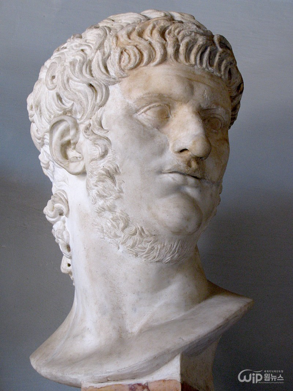 Nero emperors sculpture [Photo provided : Wikipedia]